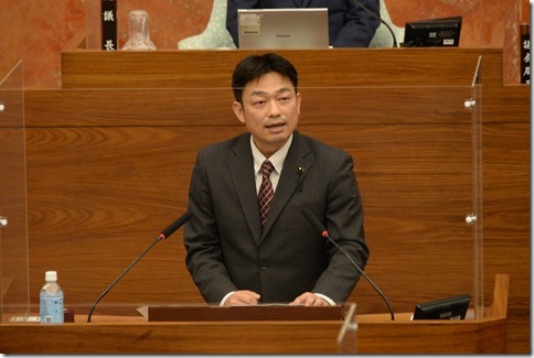 井坂しんや議員反対討論.jpg